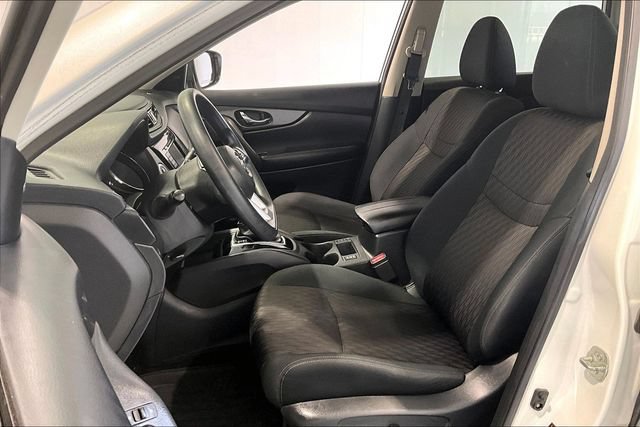 Used 2019 Nissan Rogue S FWD image 26