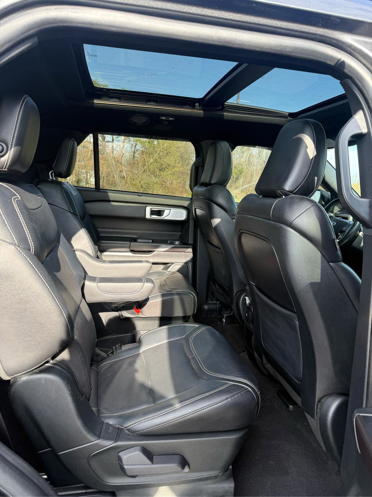 Used 2020 Ford Explorer ST w/ Premium Technology Package image 10