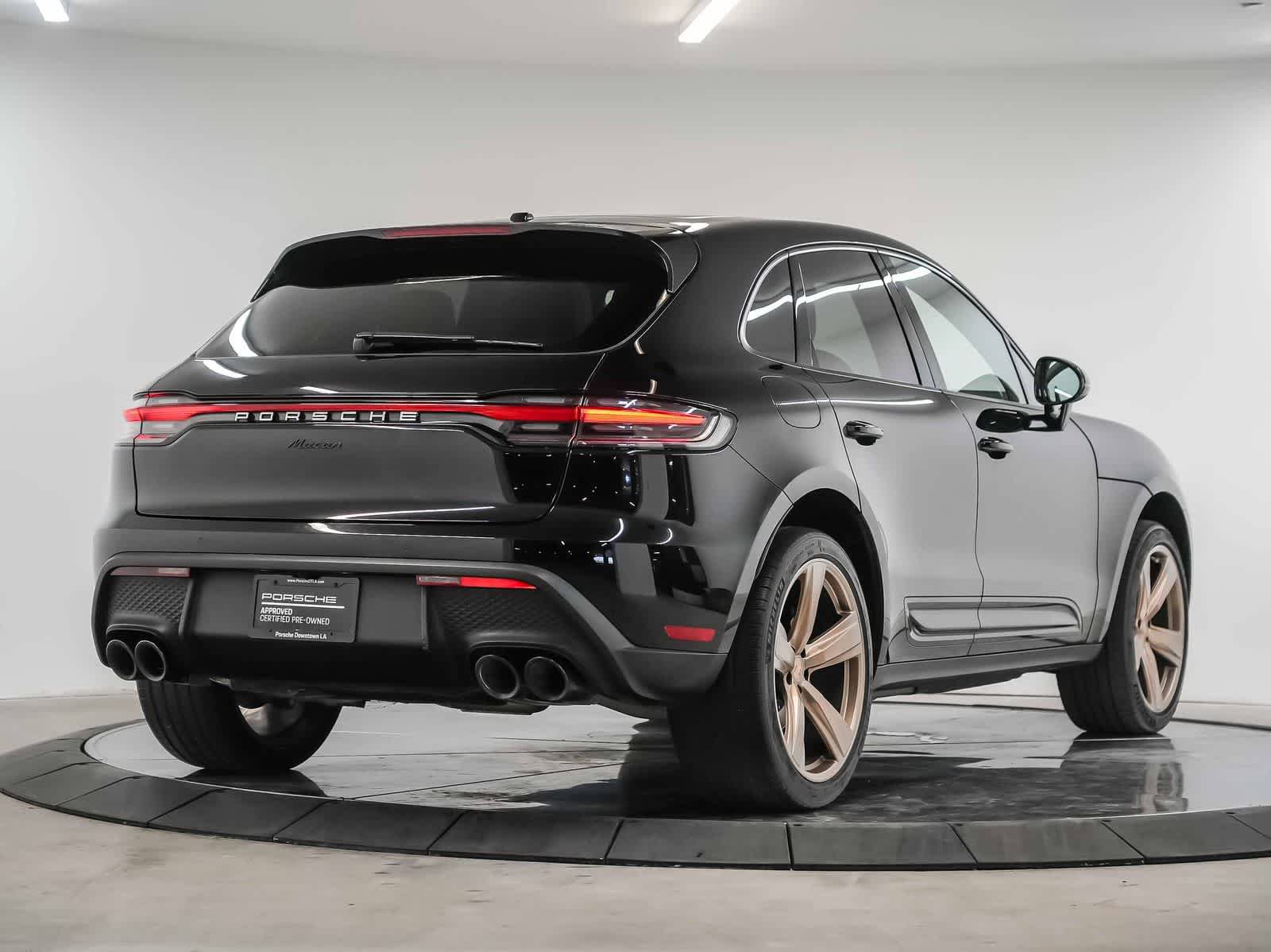 Certified 2023 Porsche Macan AWD/4WD image 9