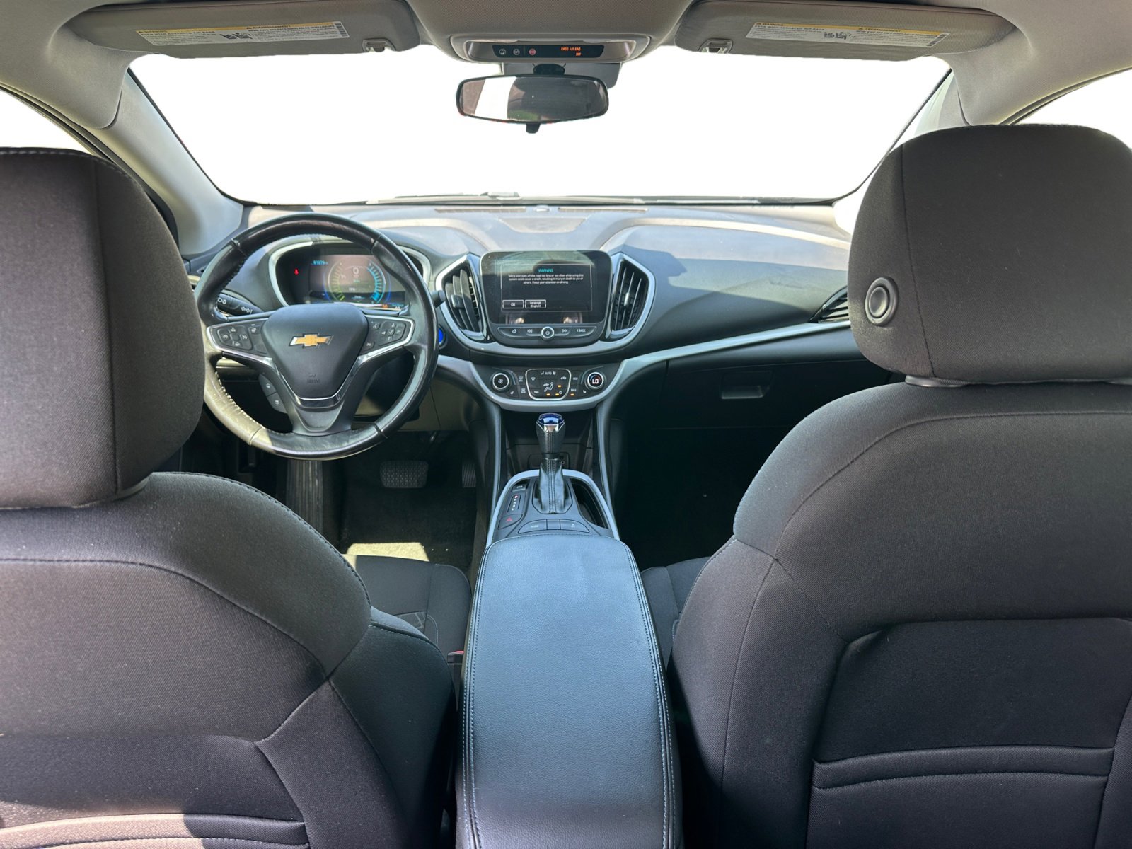 Used 2018 Chevrolet Volt LT w/ Comfort Package FWD image 10