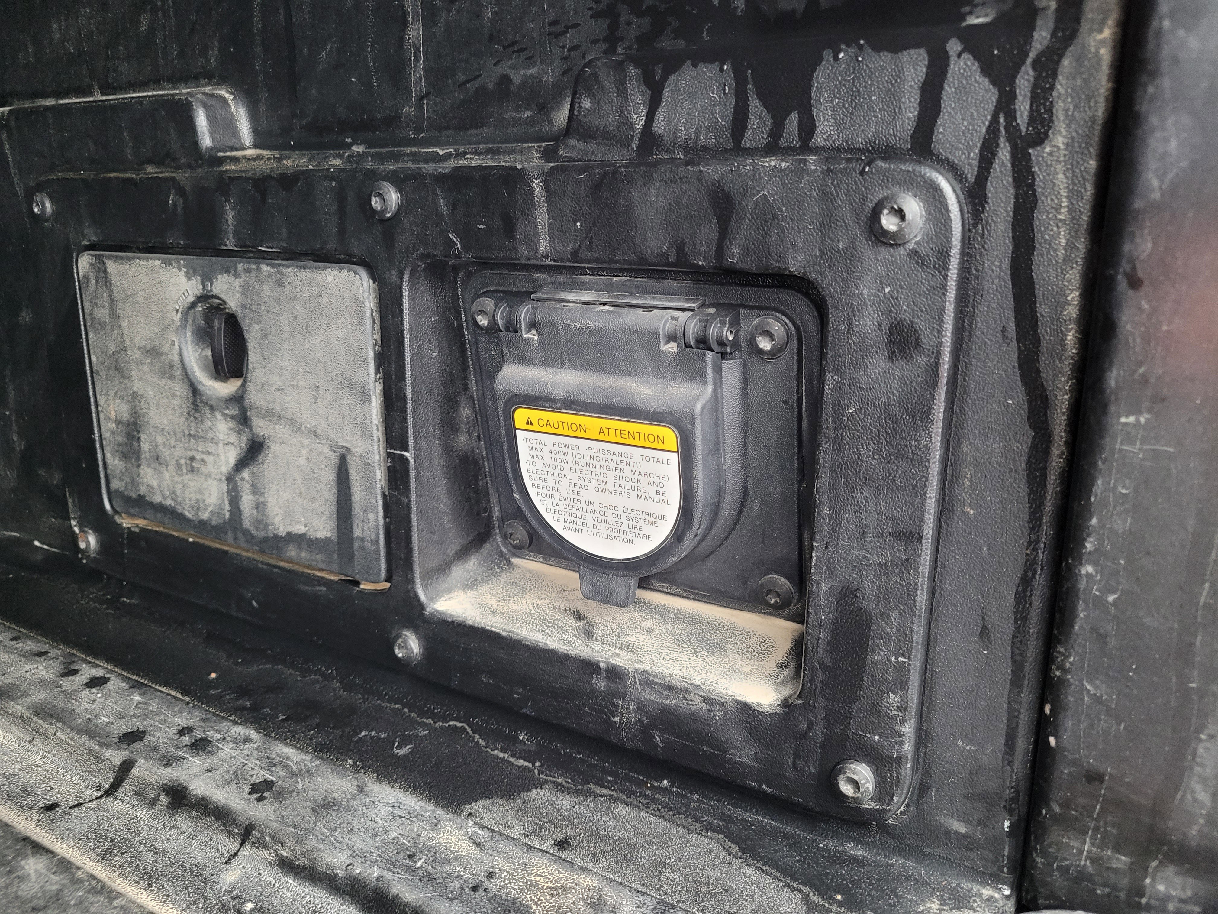 Used 2020 Toyota Tacoma Limited image 31