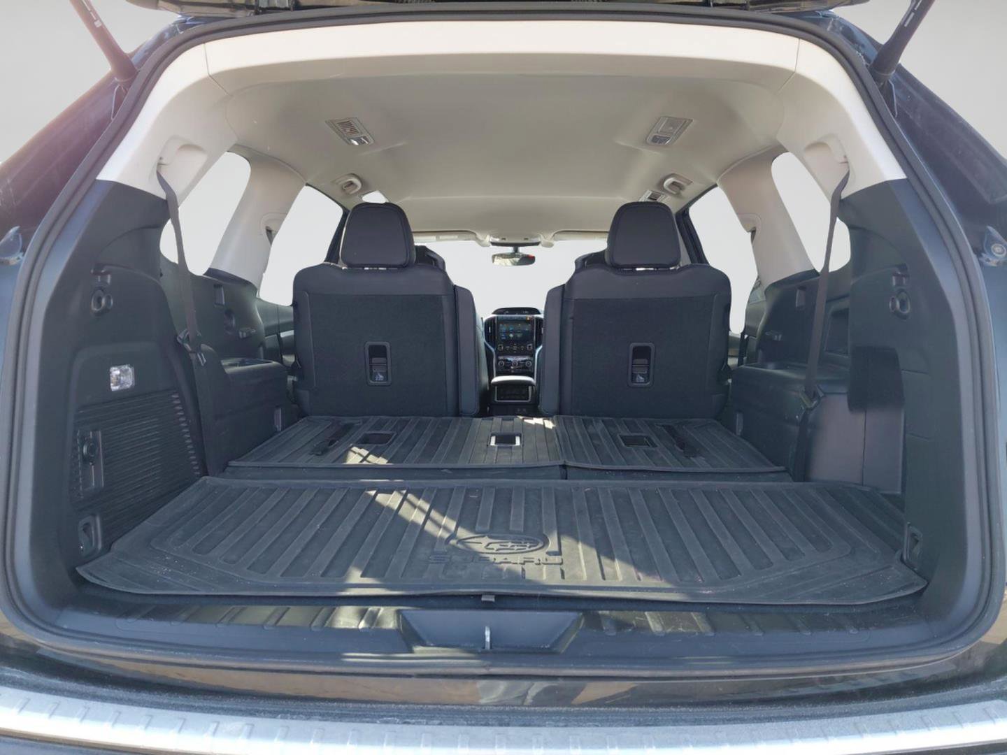 Used 2022 Subaru Ascent Limited image 25