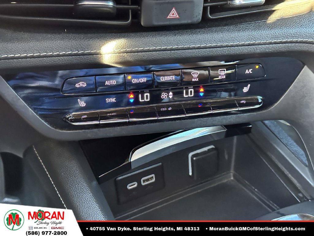 Certified 2022 Buick Envision Preferred FWD image 25