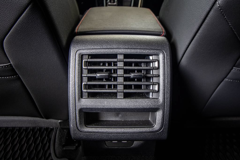 Used 2025 Volkswagen GTI SE FWD image 30