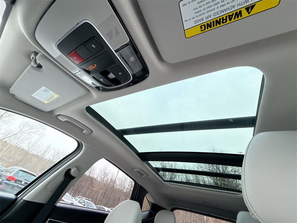 Used 2023 Hyundai Tucson Limited image 16