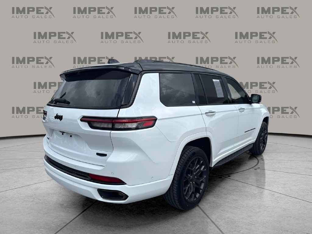 Used 2024 Jeep Grand Cherokee L Summit AWD/4WD image 3