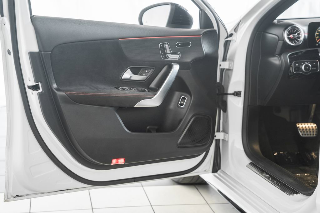Used 2021 Mercedes-Benz A 35 AMG 4MATIC image 38