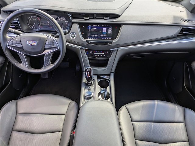 Certified 2025 Cadillac XT5 Premium Luxury image 16