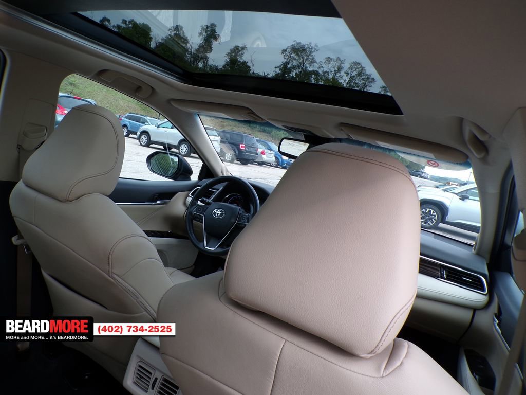 Used 2018 Toyota Camry XSE image 30