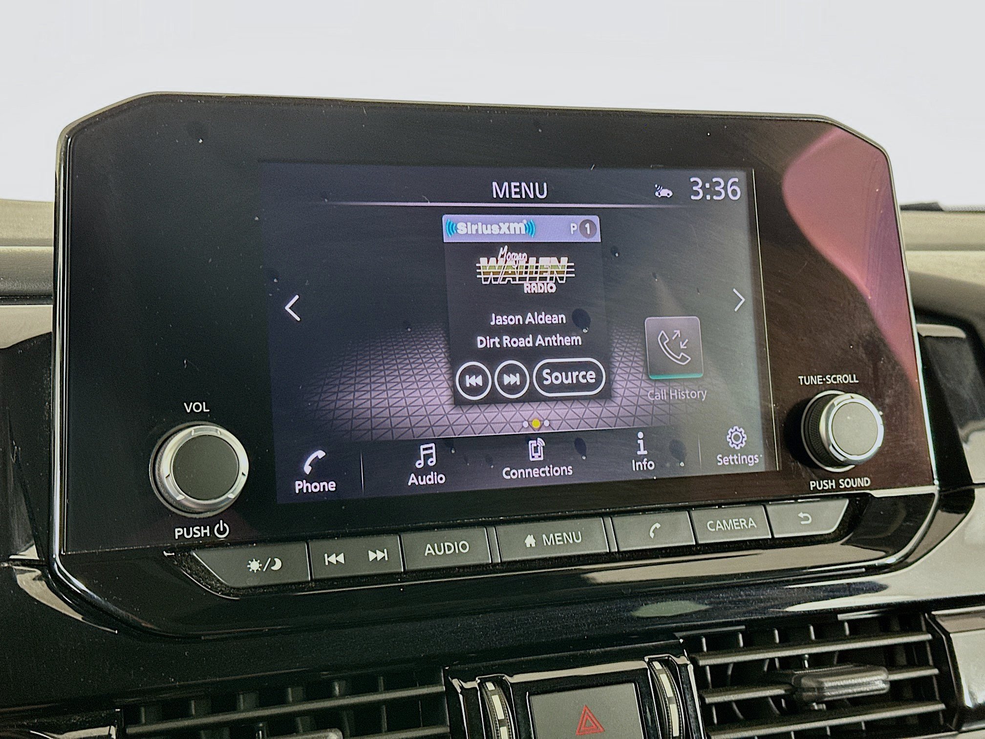 Used 2023 Nissan Pathfinder SV AWD/4WD image 21