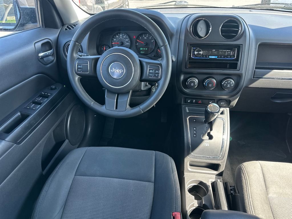 Used 2012 Jeep Patriot Latitude w/ Sun/Sound Group AWD/4WD image 16