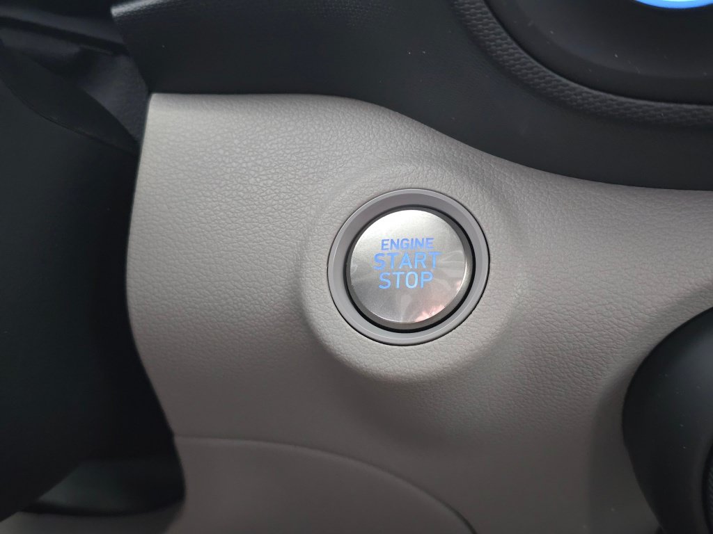 New 2026 Hyundai Venue SEL FWD image 26