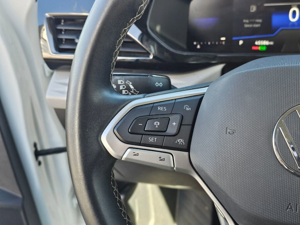 Used 2022 Volkswagen Taos S w/ IQ Drive S Package image 31
