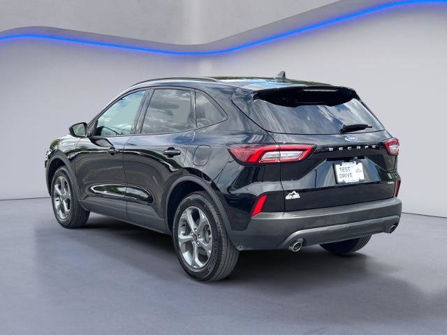 Certified 2025 Ford Escape ST-Line AWD/4WD image 3