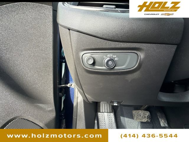 Used 2023 Chevrolet Equinox RS w/ RS Leather Package image 19