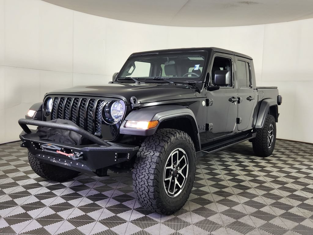 Used 2020 Jeep Gladiator Sport w/ Quick Order Package 24S AWD/4WD image 3