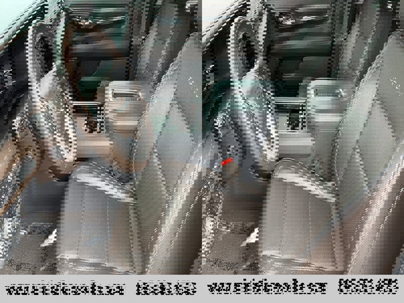 Used 2022 GMC Yukon XL Denali w/ Denali Premium Package image 10