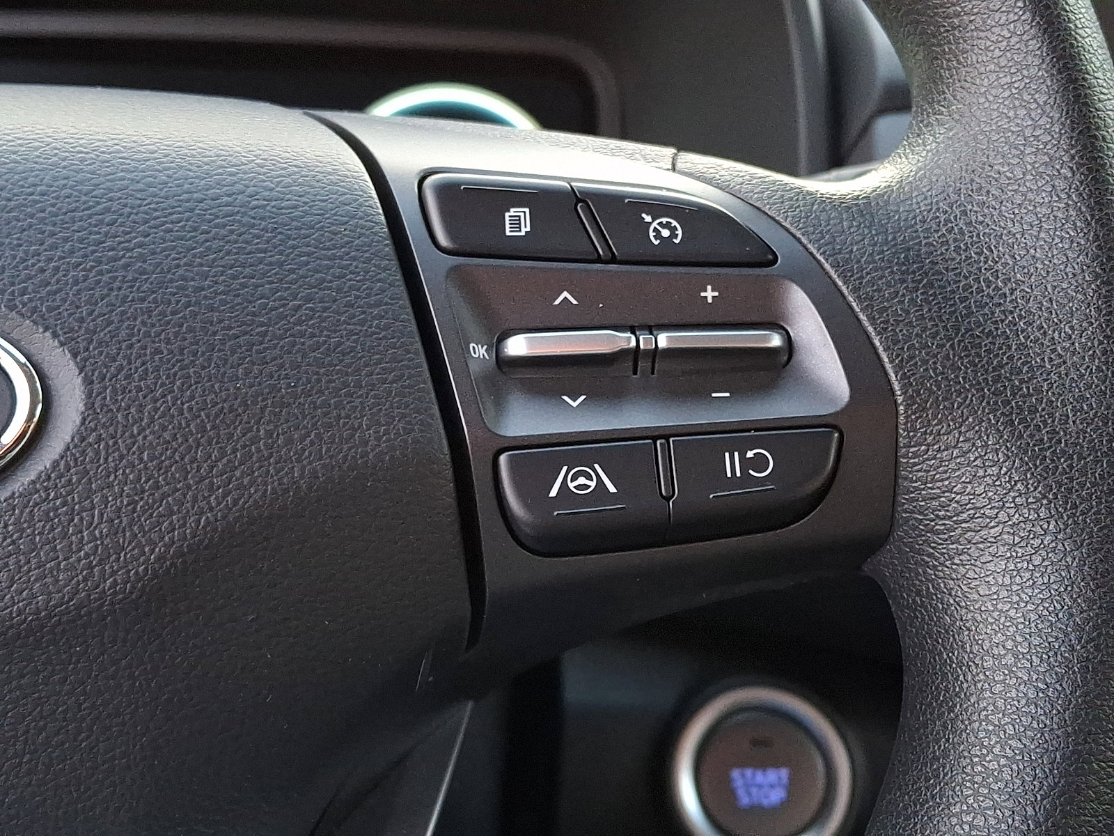 Certified 2023 Hyundai Kona SE image 22