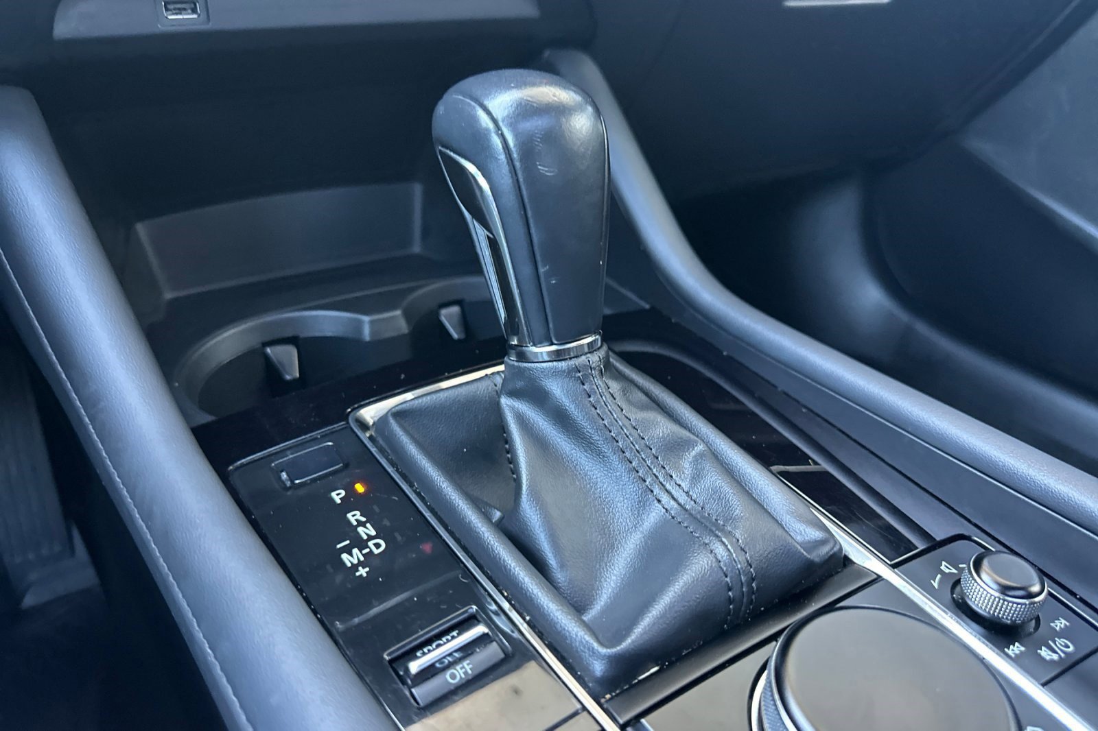 Used 2020 MAZDA MAZDA3 Premium Package image 18