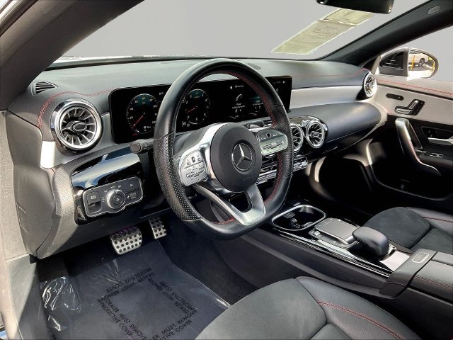 Used 2023 Mercedes-Benz CLA 250 image 19