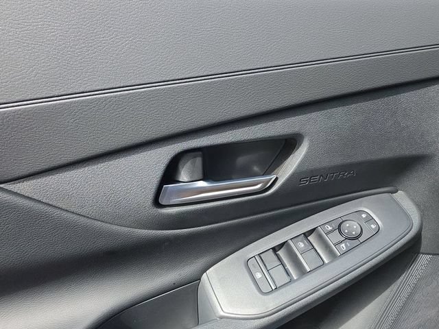 New 2027 Nissan Sentra SV w/ SV Convenience Package FWD image 18