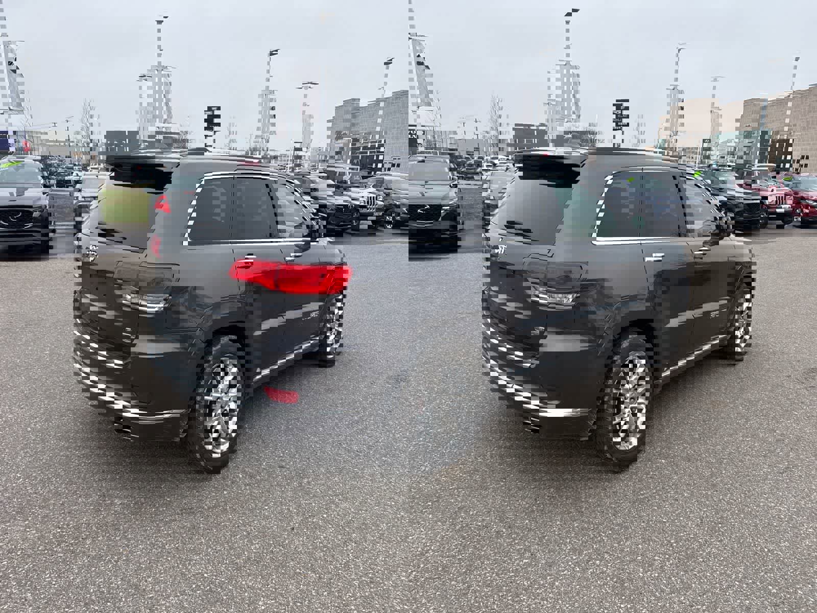 Used 2016 Jeep Grand Cherokee Summit image 5