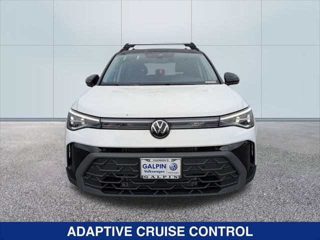 New 2025 Volkswagen Taos SE image 8