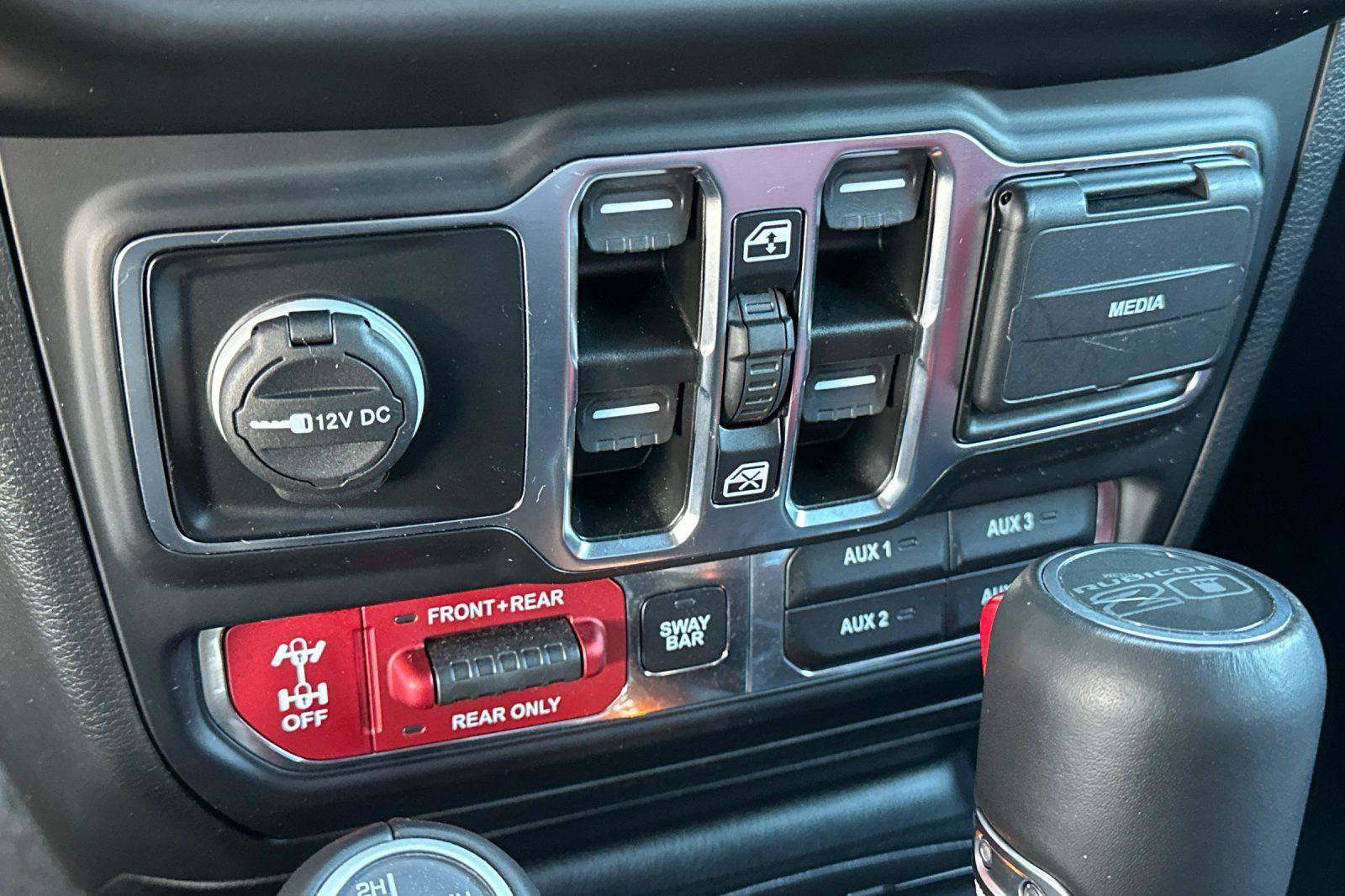 Used 2023 Jeep Wrangler Unlimited Rubicon 4xe image 34