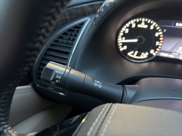 Used 2024 Nissan Armada Platinum w/ Captain's Chairs Package image 23