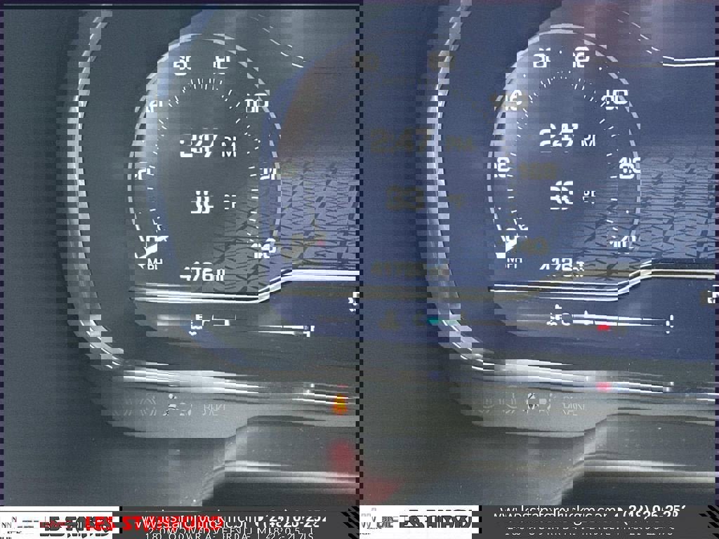 Used 2024 GMC Yukon XL SLT w/ SLT Premium Package AWD/4WD image 24