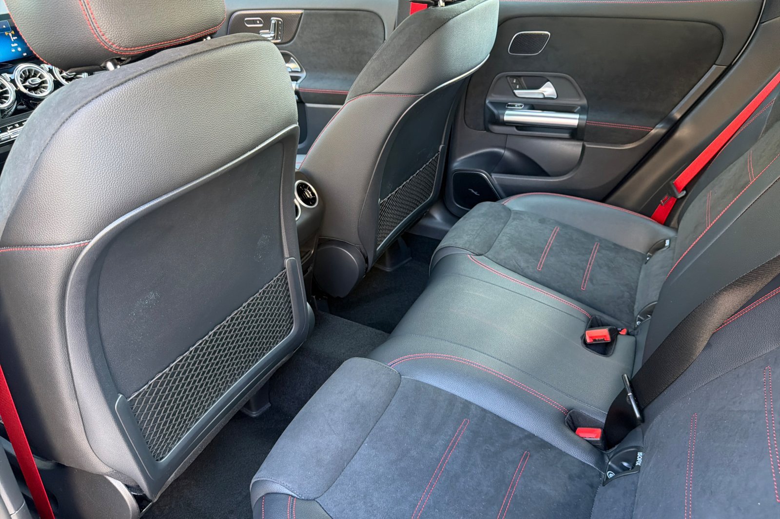 New 2026 Mercedes-Benz GLA 35 AMG 4MATIC image 11