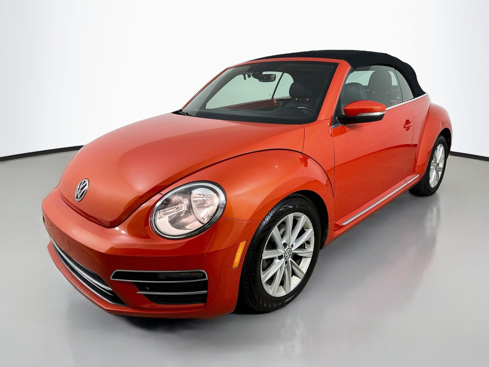 Used 2018 Volkswagen Beetle 2.0T SE