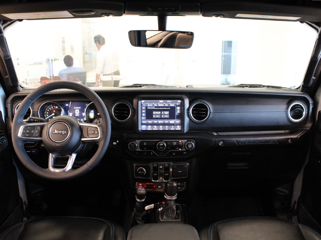 Used 2023 Jeep Wrangler Unlimited Rubicon 4xe AWD/4WD image 20