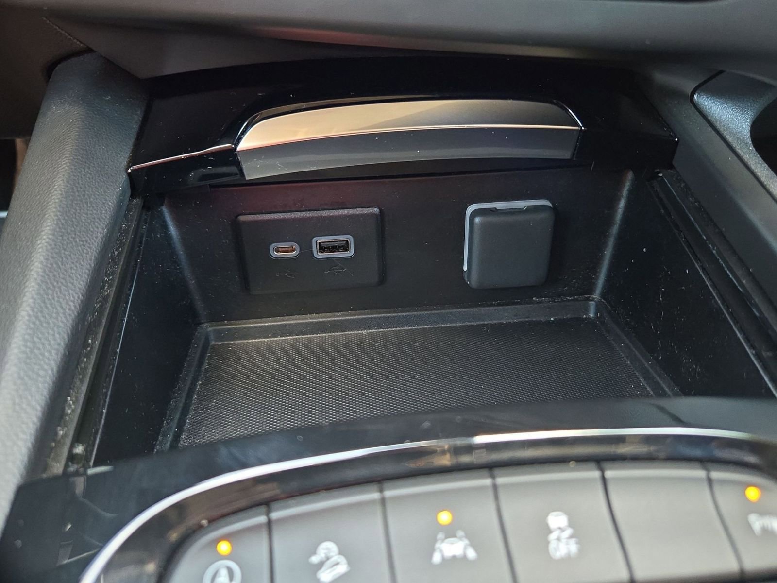 Used 2023 Buick Envision Essence w/ Sport Touring Package image 20