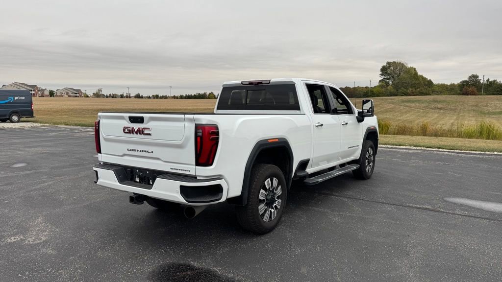 Used 2024 GMC Sierra 2500 Denali w/ Technology Package AWD/4WD image 7