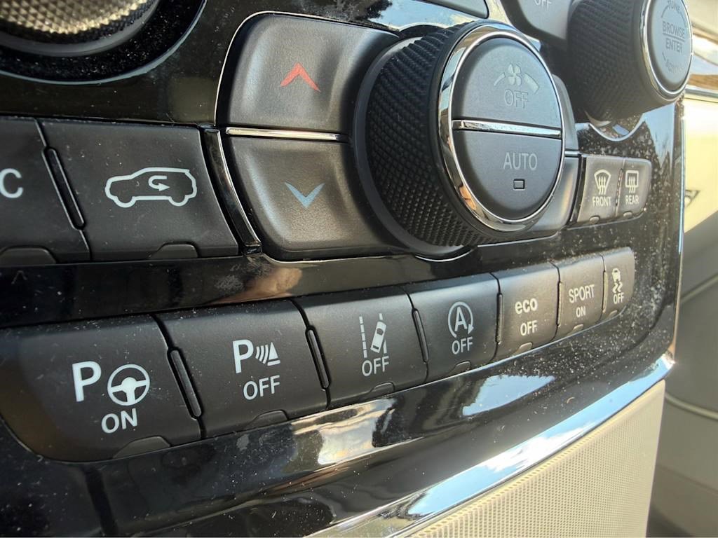 Used 2019 Jeep Grand Cherokee Summit image 11