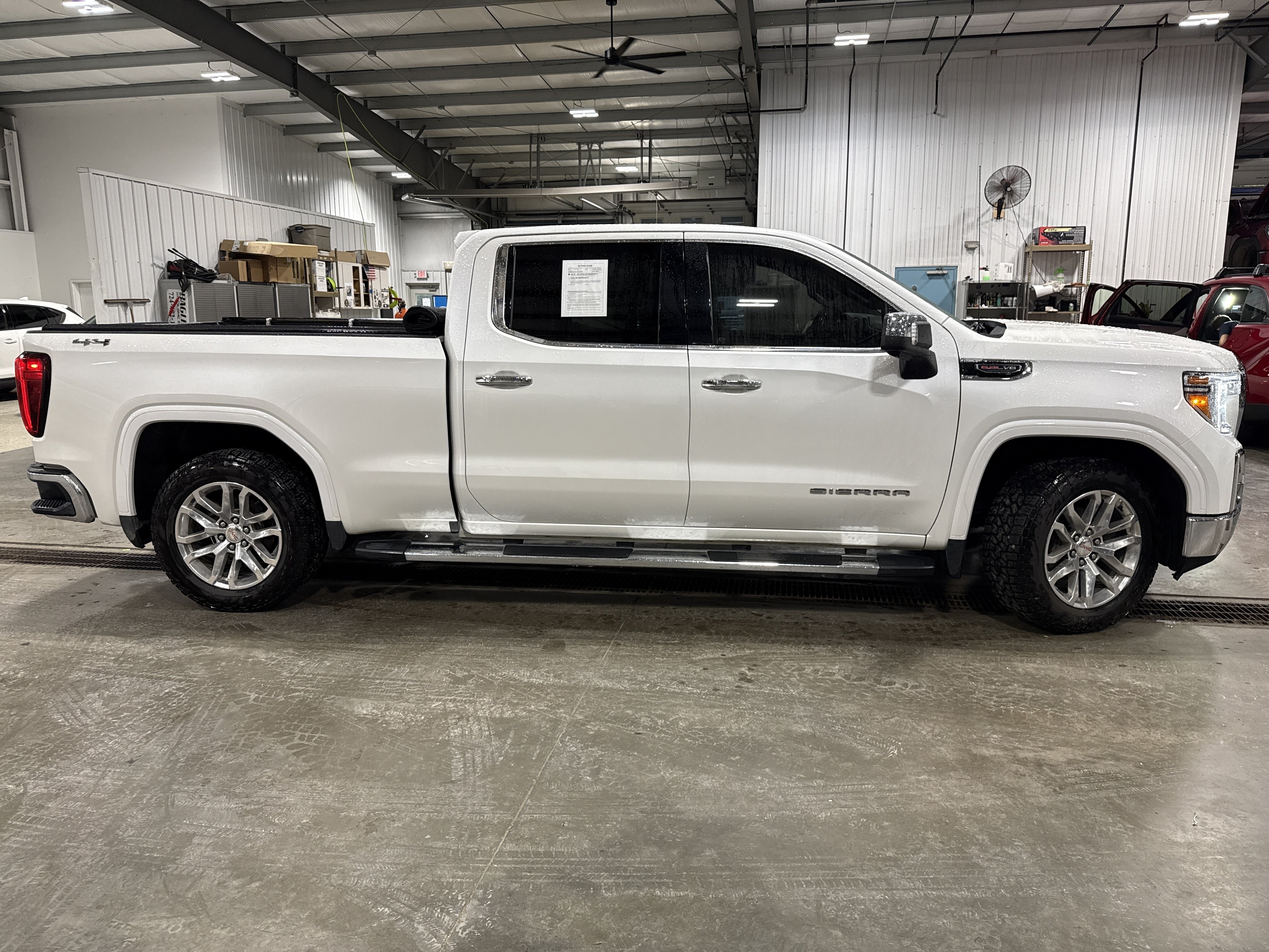 Used 2019 GMC Sierra 1500 SLT w/ SLT Premium Package AWD/4WD image 2