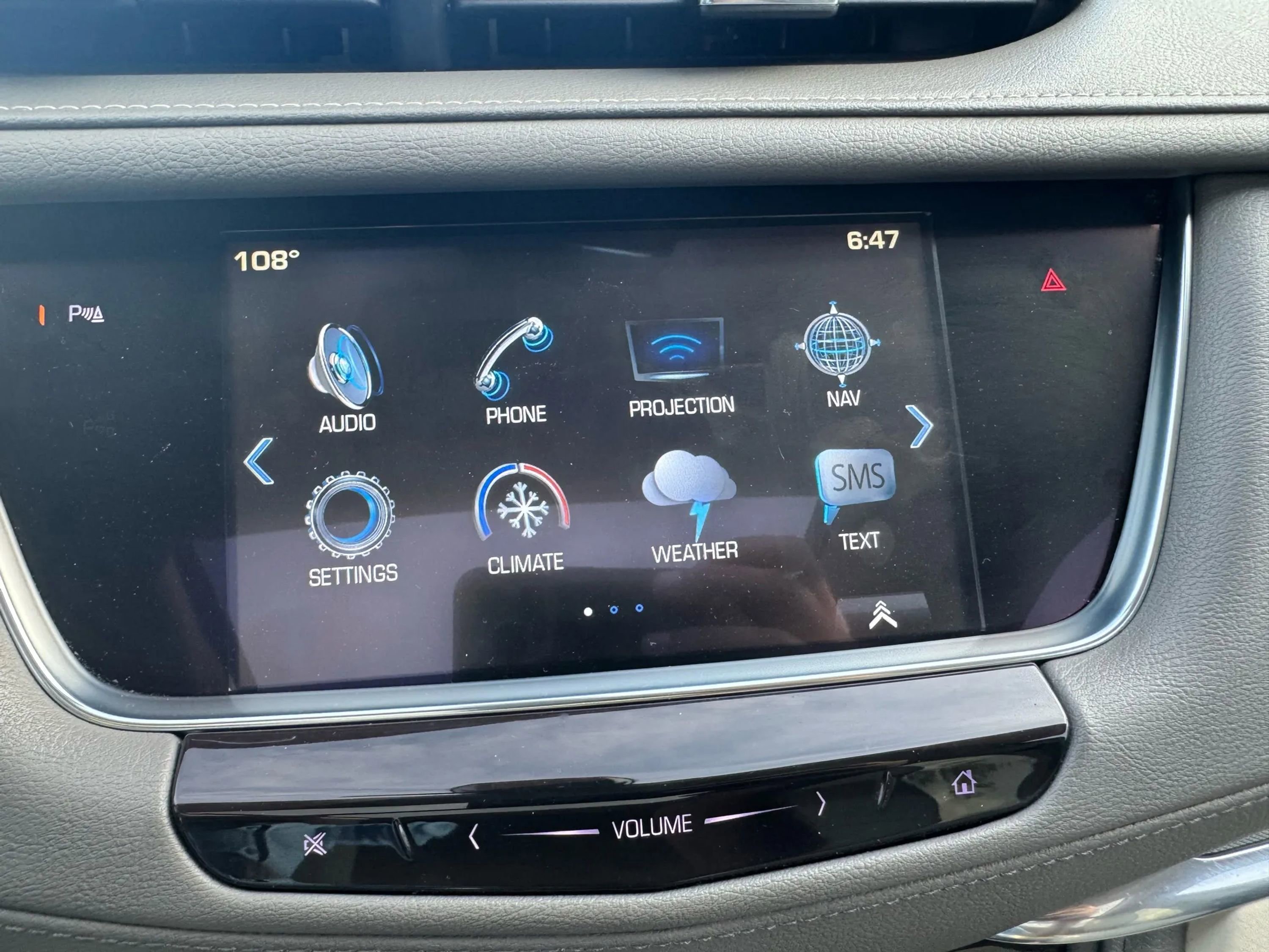 Used 2018 Cadillac XT5 Luxury w/ Driver Awareness Package image 24