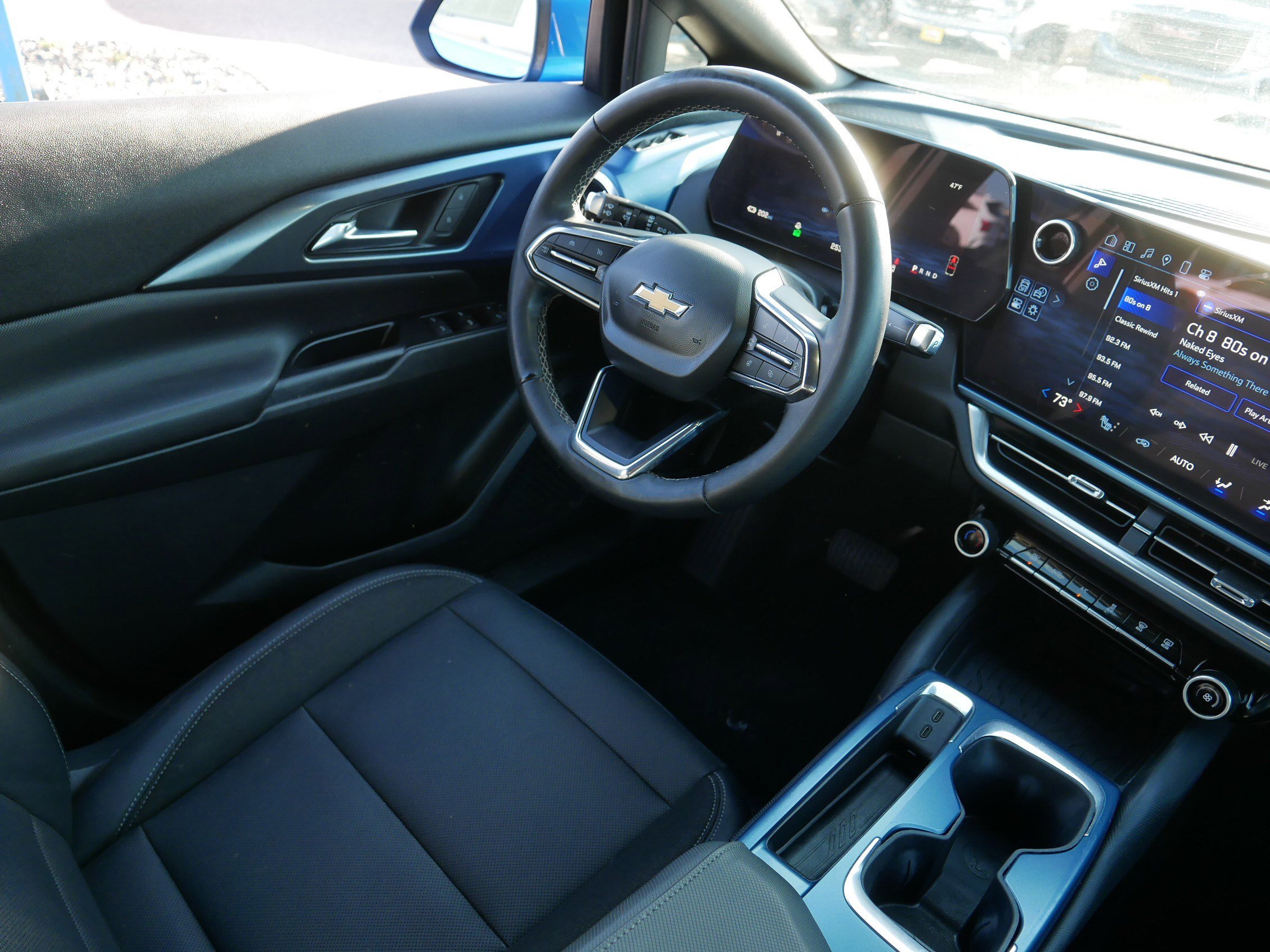 Used 2024 Chevrolet Equinox EV LT image 9