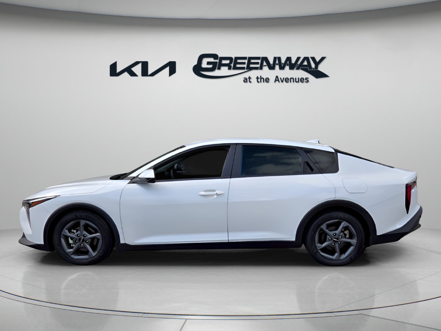 New 2025 Kia K4 FWD image 4