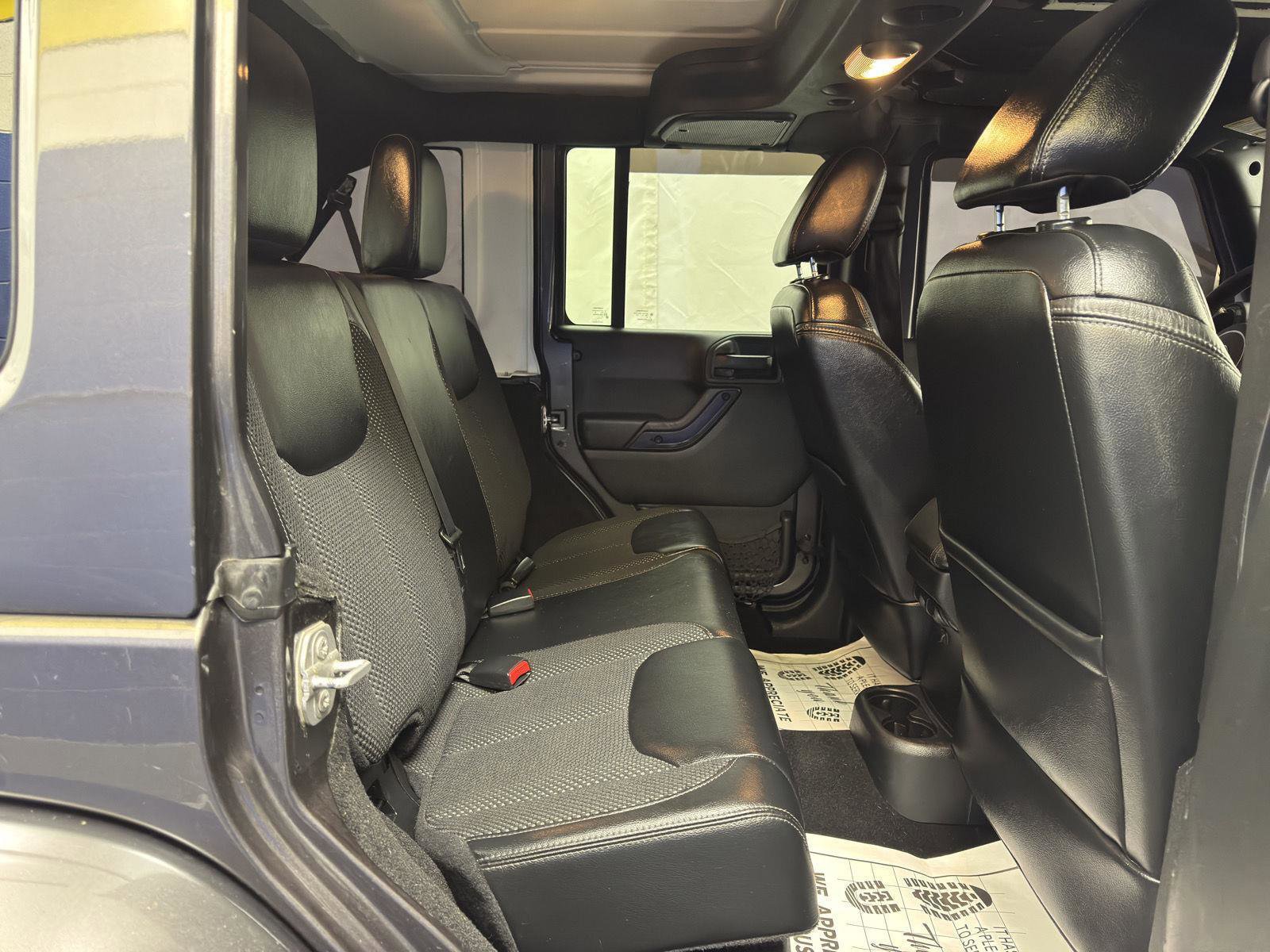 Used 2016 Jeep Wrangler Unlimited Sahara AWD/4WD image 25