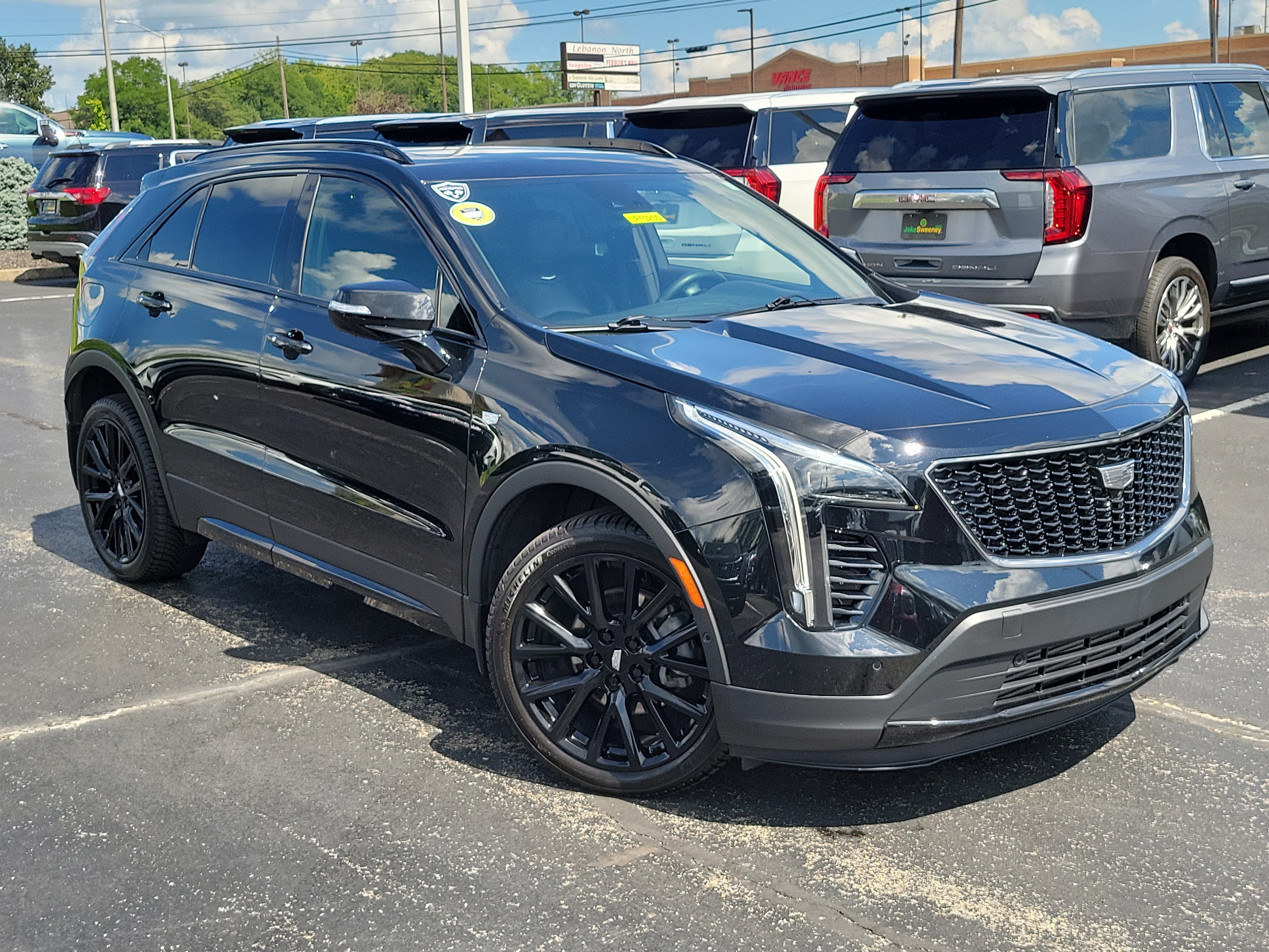 Used 2022 Cadillac XT4 Sport w/ LPO, ONYX Package AWD/4WD image 32