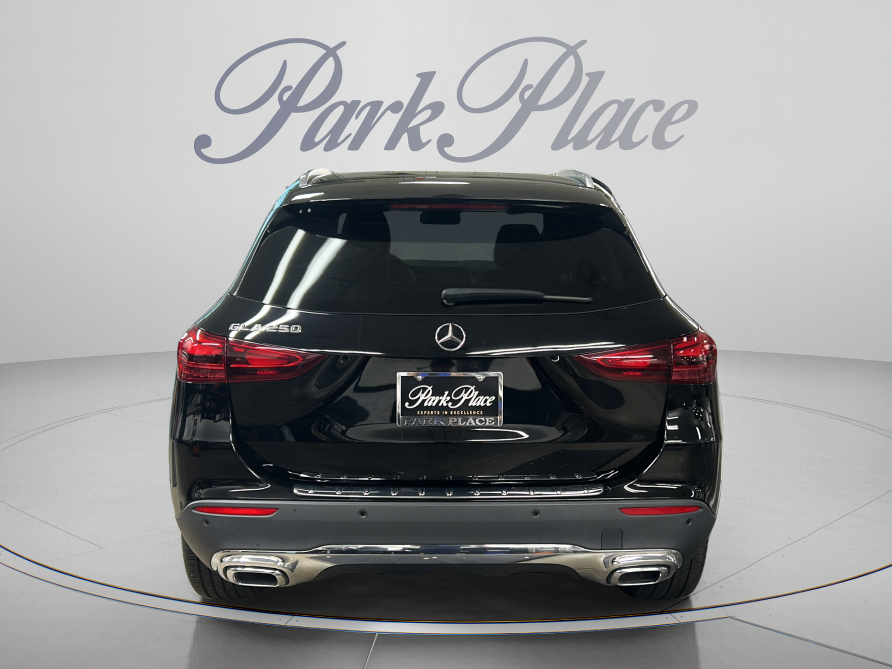Used 2025 Mercedes-Benz GLA 250 image 4