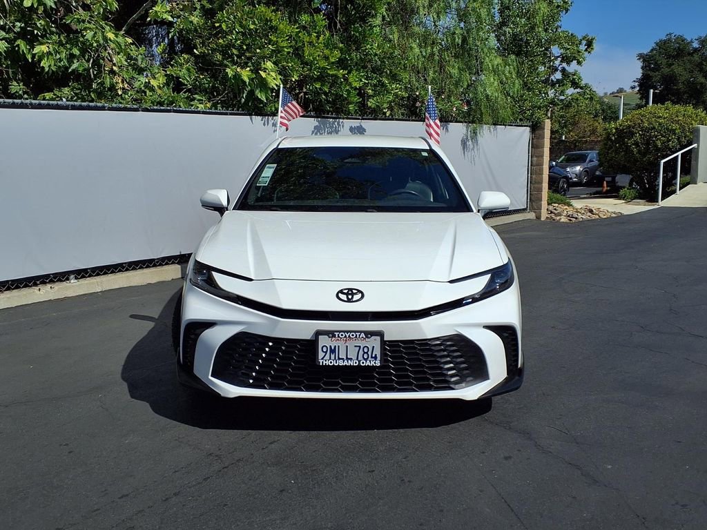 Certified 2025 Toyota Camry SE w/ Convenience Package image 2