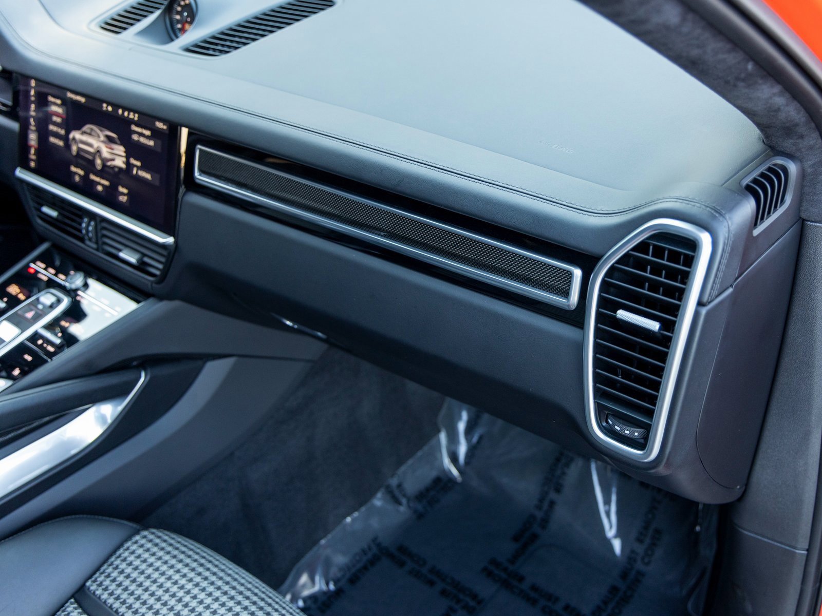 Certified 2020 Porsche Cayenne Turbo image 66