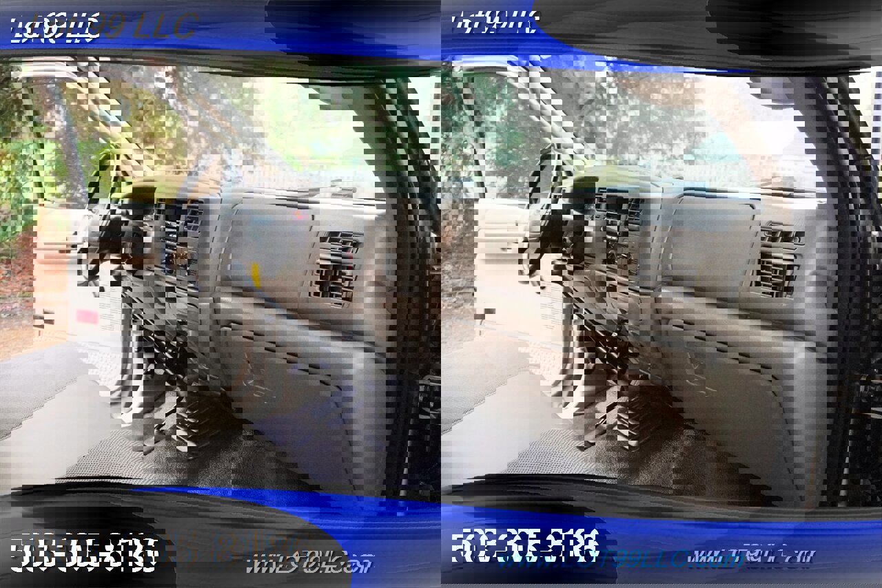 Used 2003 Ford F250 4x4 Regular Cab Super Duty image 16