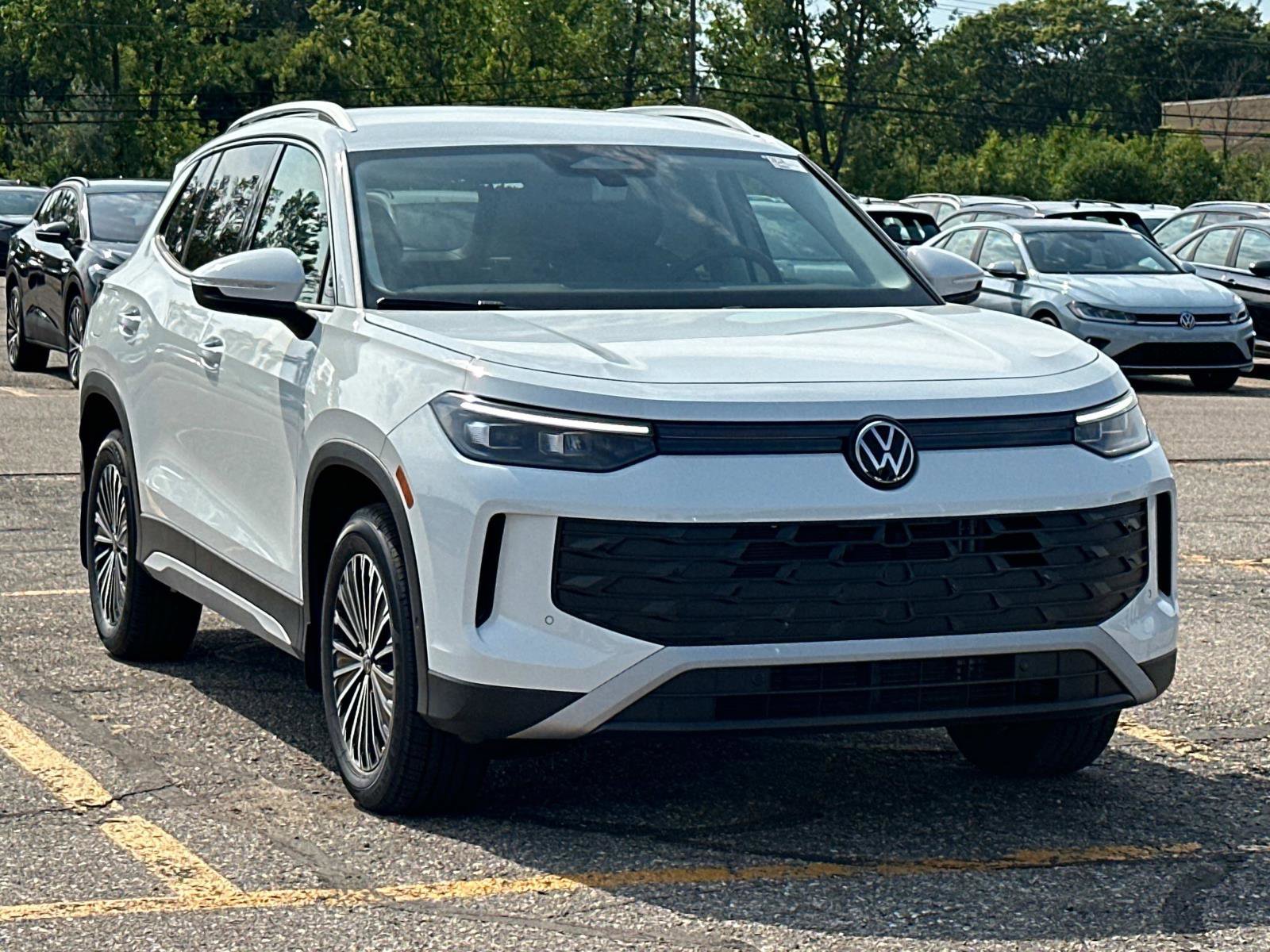 New 2025 Volkswagen Tiguan S image 7