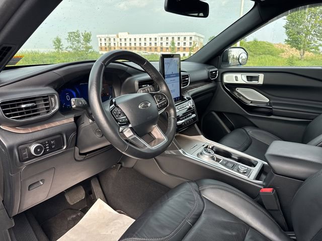 Used 2023 Ford Explorer Platinum w/ Technology Package image 20