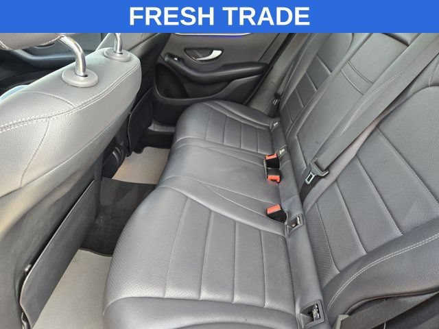 Used 2021 Mercedes-Benz GLC 300 4MATIC image 32