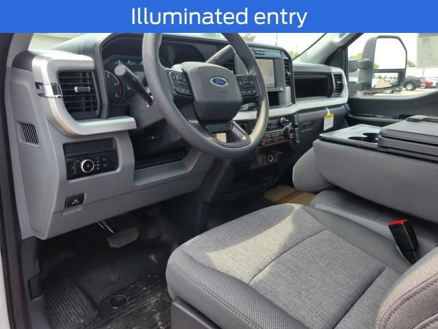 New 2025 Ford F350 XL w/ 360-Degree Camera Package AWD/4WD image 19
